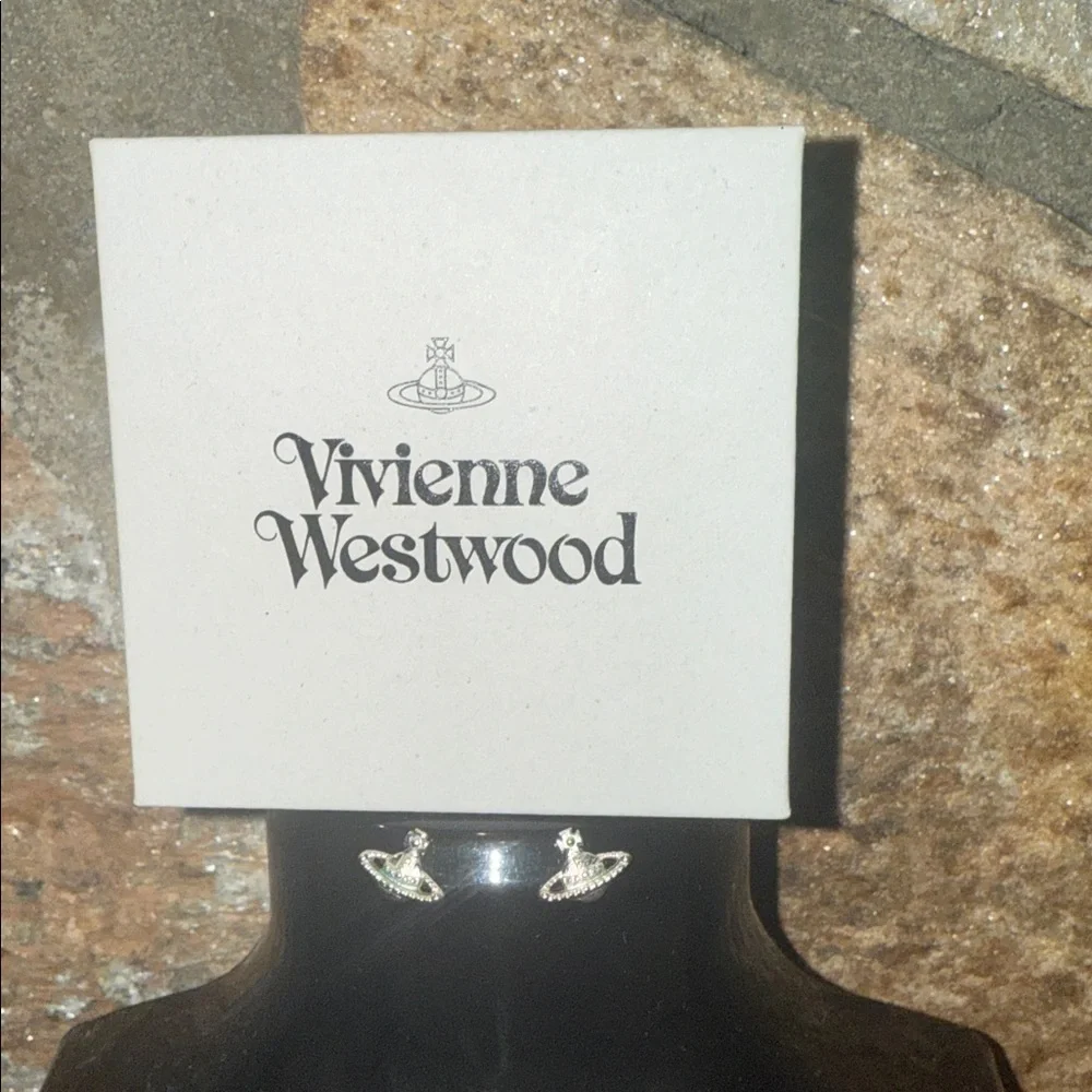 Vivienne Westwood Silver Orb Earrings - Picture 3 of 4